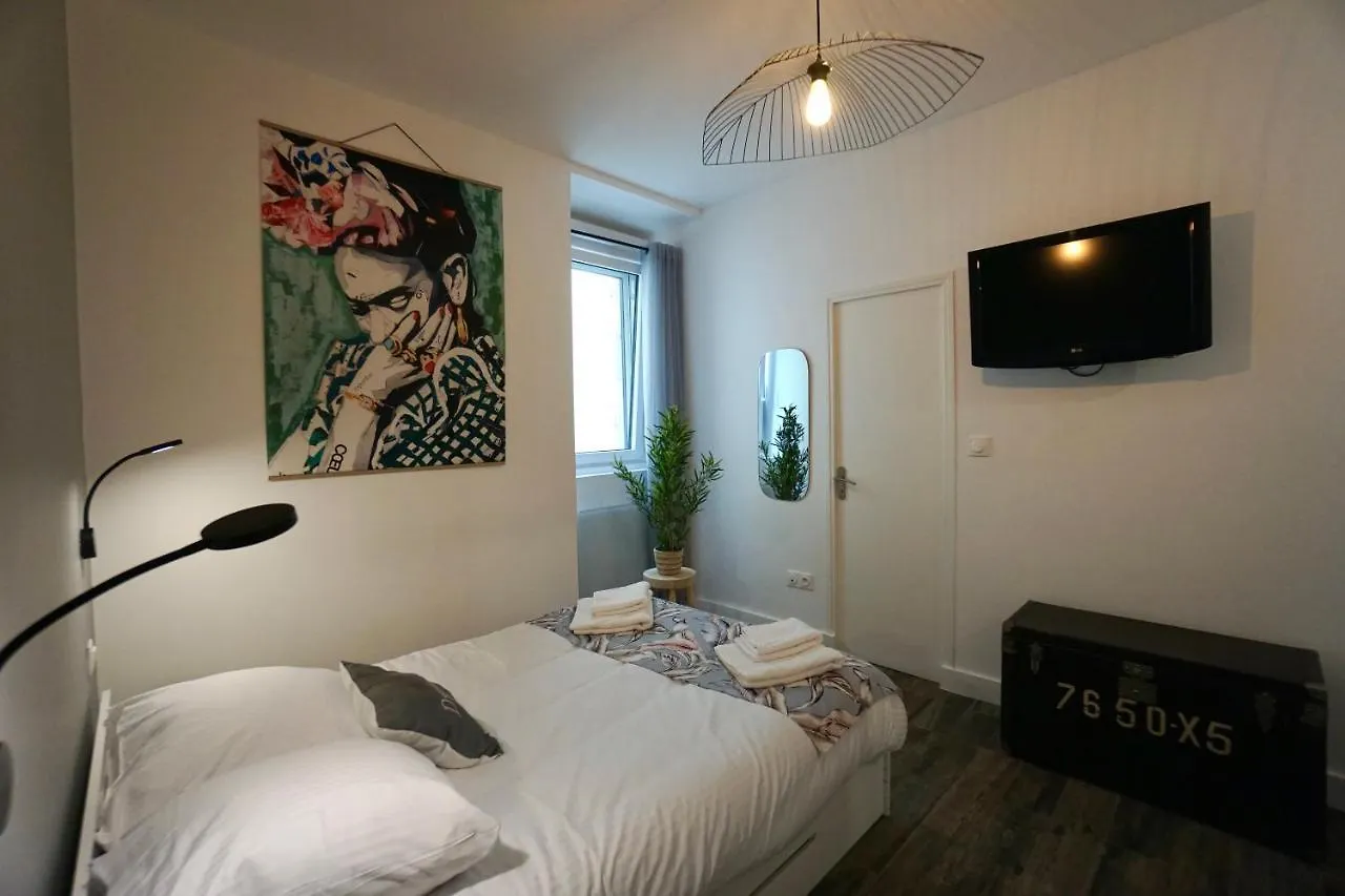 Apartamento Le 12 * Hyper Centre* Lorient